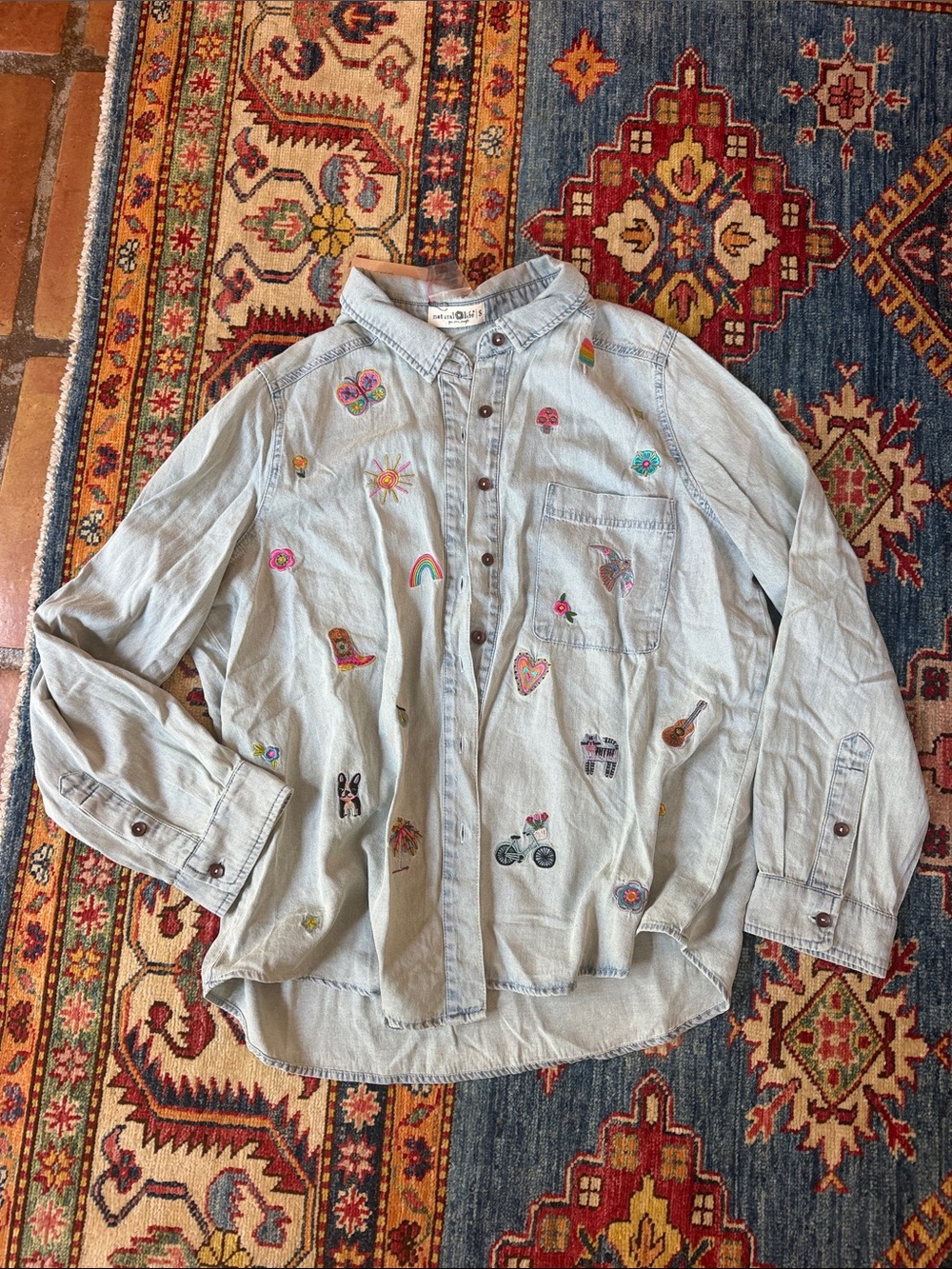 NATURAL LIFE my favorite things denim button Down Shirt with Colorful Embroidery